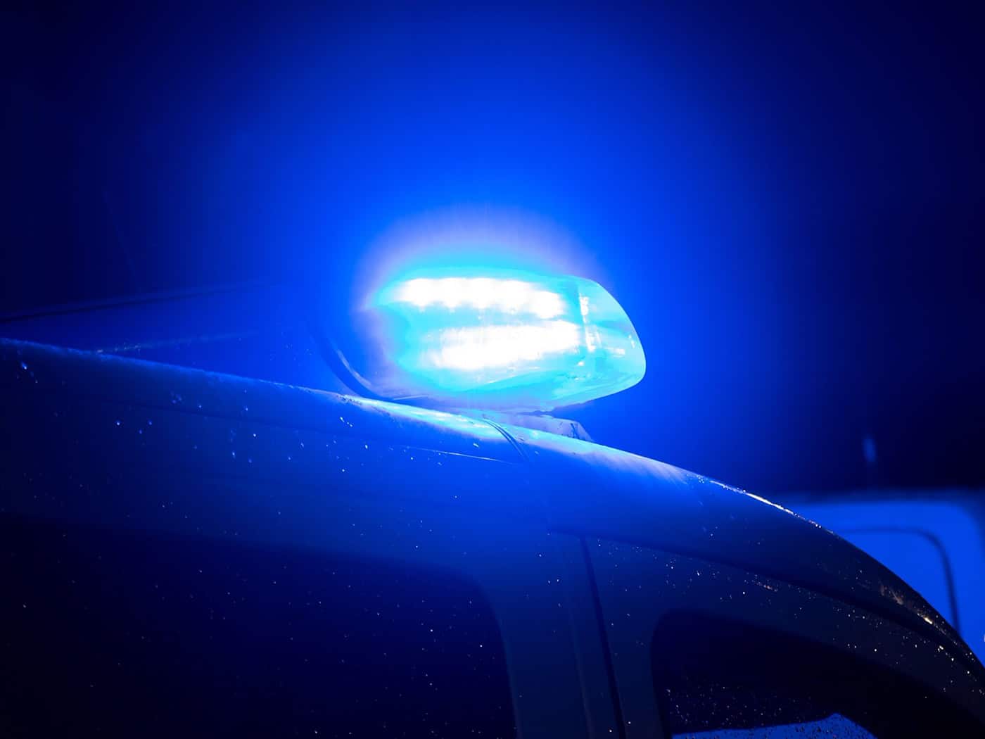 Die bayrische Polizei hat einen 27-Jährigen verfolgt, der sich eine Verkehrskontrolle entzogen hatte. (Symbolbild) / Foto: Sarah Knorr/dpa