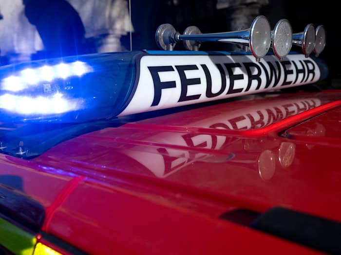Am frühen Morgen brach der Brand zunächst nur in der Garage aus. (Symbolbild) / Foto: Sven Hoppe/dpa