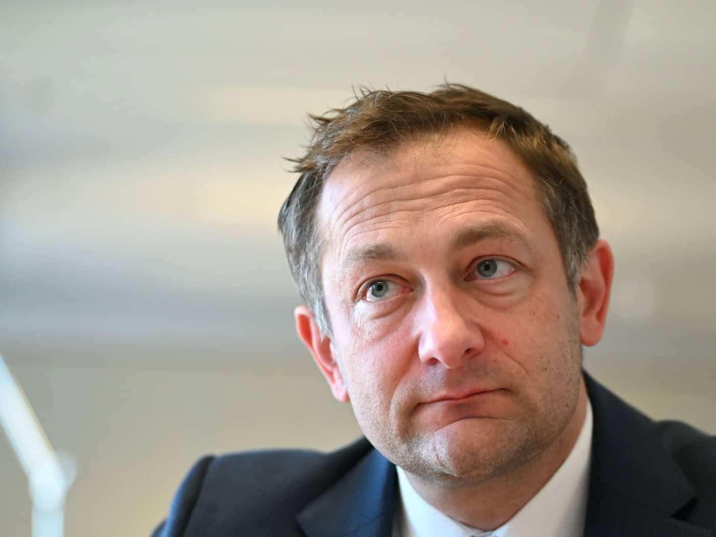 Christophe Hansen ist in der EU-Kommission für Landwirtschaft und Ernährung zuständig.  / Foto: Katharina Kausche/dpa