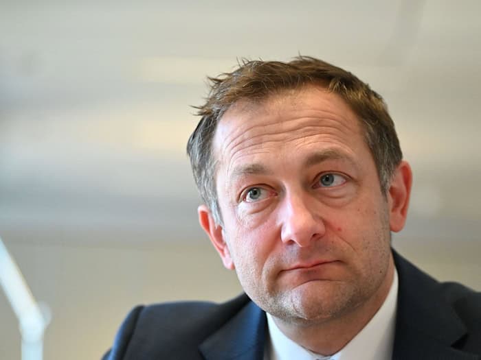 Christophe Hansen ist in der EU-Kommission für Landwirtschaft und Ernährung zuständig.  / Foto: Katharina Kausche/dpa