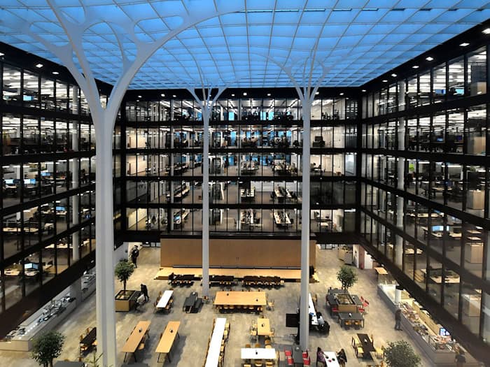 Die neue Amazon-Deutschlandzentrale. / Foto: -/Amazon/dpa