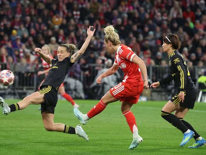 Bayern-Fußballerinnen im Halbfinale der Champions League