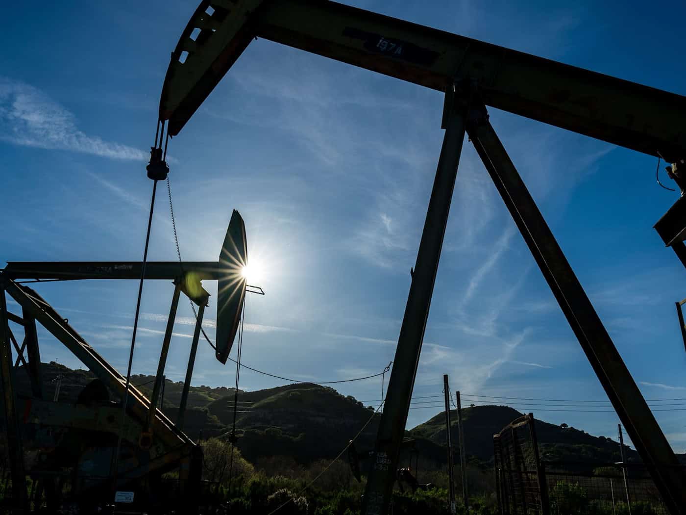 Kasachstan ist ein wichtiger Exporteur für Rohöl - künftig soll noch mehr davon nach Bayern geliefert werden. (Illustration) / Foto: Nic Coury/AP/dpa