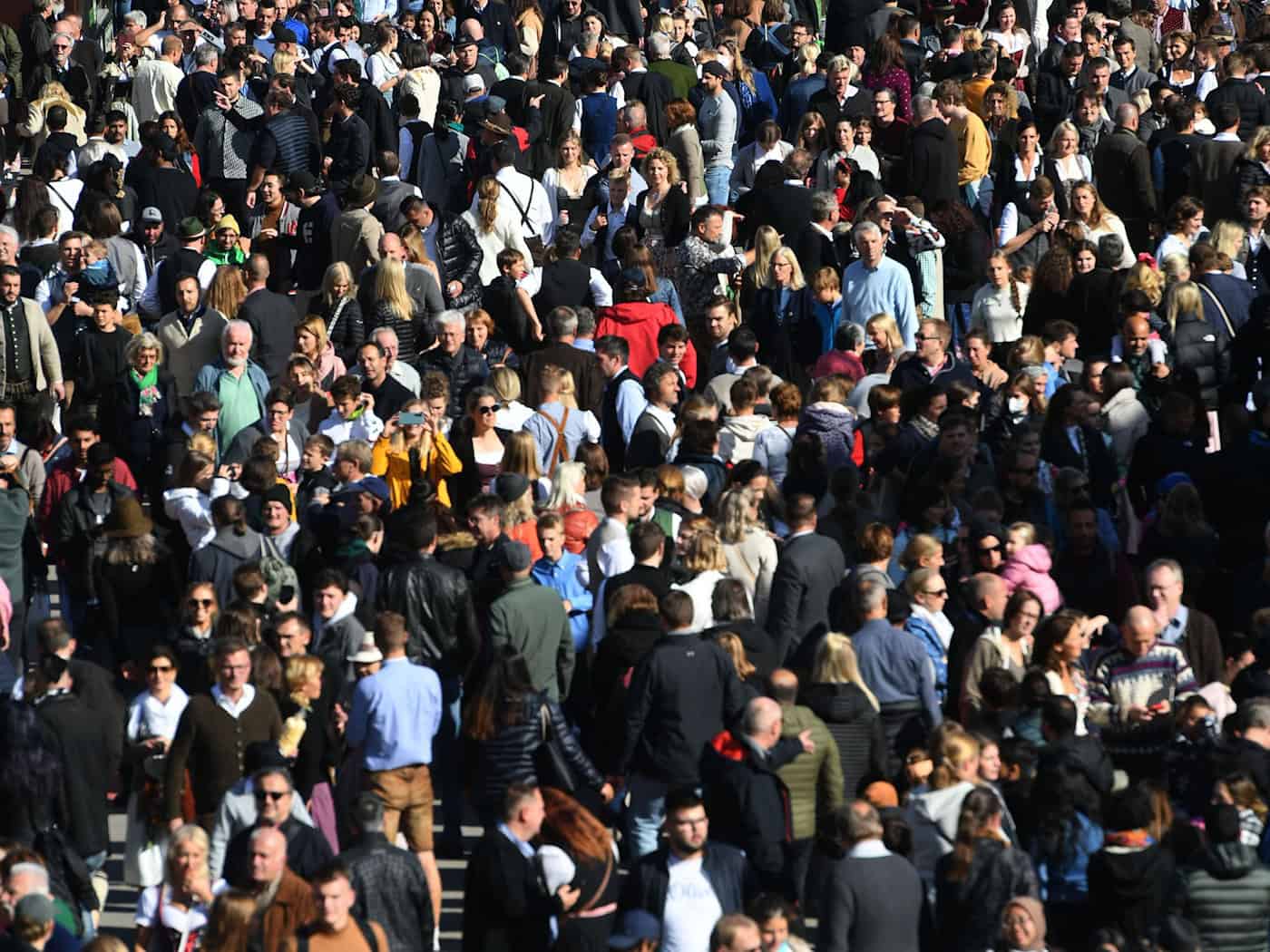 Die Bevölkerung in Bayern wird wachsen - am meisten in Schwaben. (Symbolbild) / Foto: Felix Hörhager/dpa