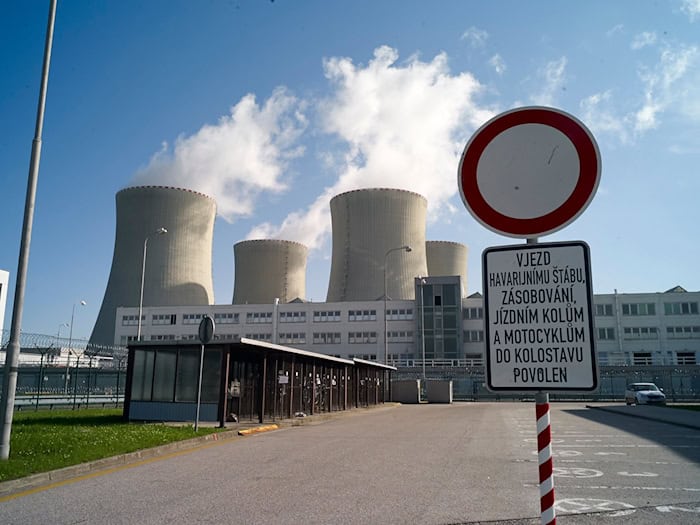 Tschechien und Rolls‑Royce vereinbaren Vorbereitungen für Mini‑AKW in Temelín – nahe Bayern