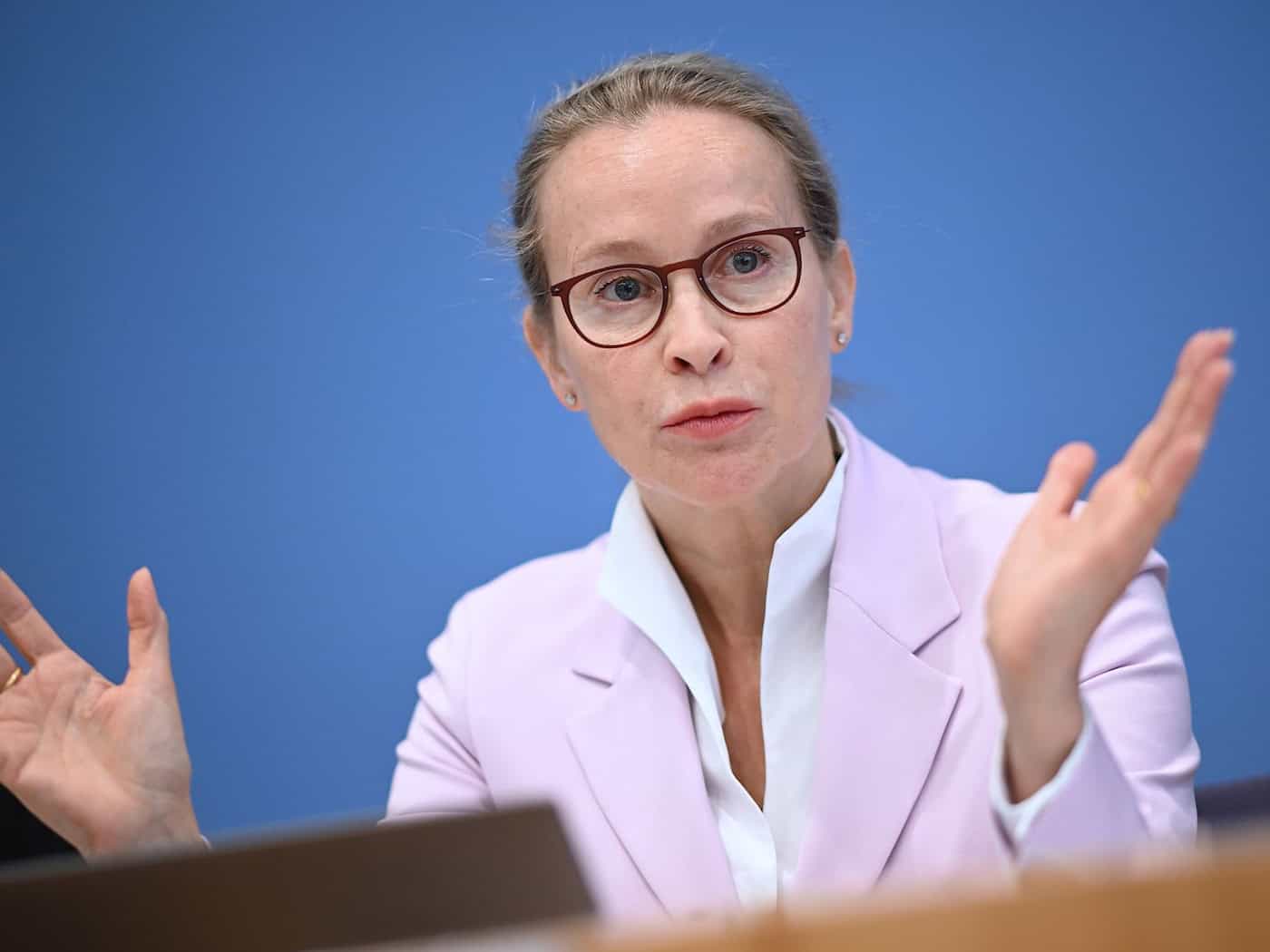 Im Rückblick ist sich Frauke Brosius-Gersdorf sicher: Mit einemMann wäre in der gleichen Situation wie ihr bei der gescheiterten Richterwahl anders umgegangen worden. (Archivbild) / Foto: Britta Pedersen/dpa