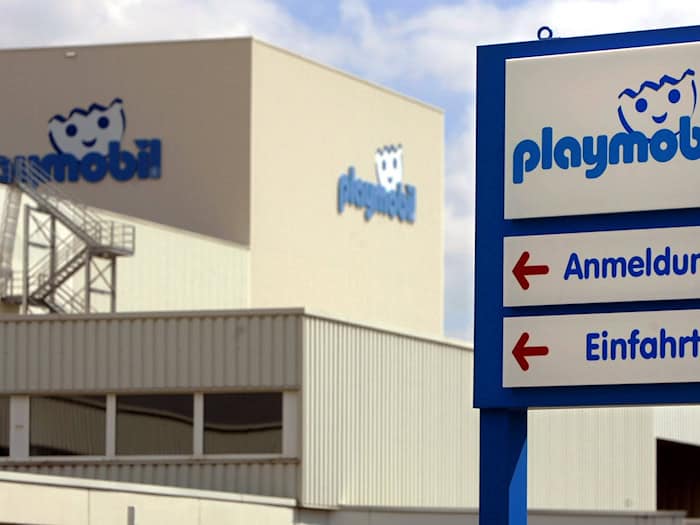 Das Playmobil-Werk in Dietenhofen, einziger Produktionsstandort in Deutschland für die Spielzeug-Figuren, soll planmäßig Ende Juni schließen. (Archivbild) / Foto: Alexander Rüsche/dpa
