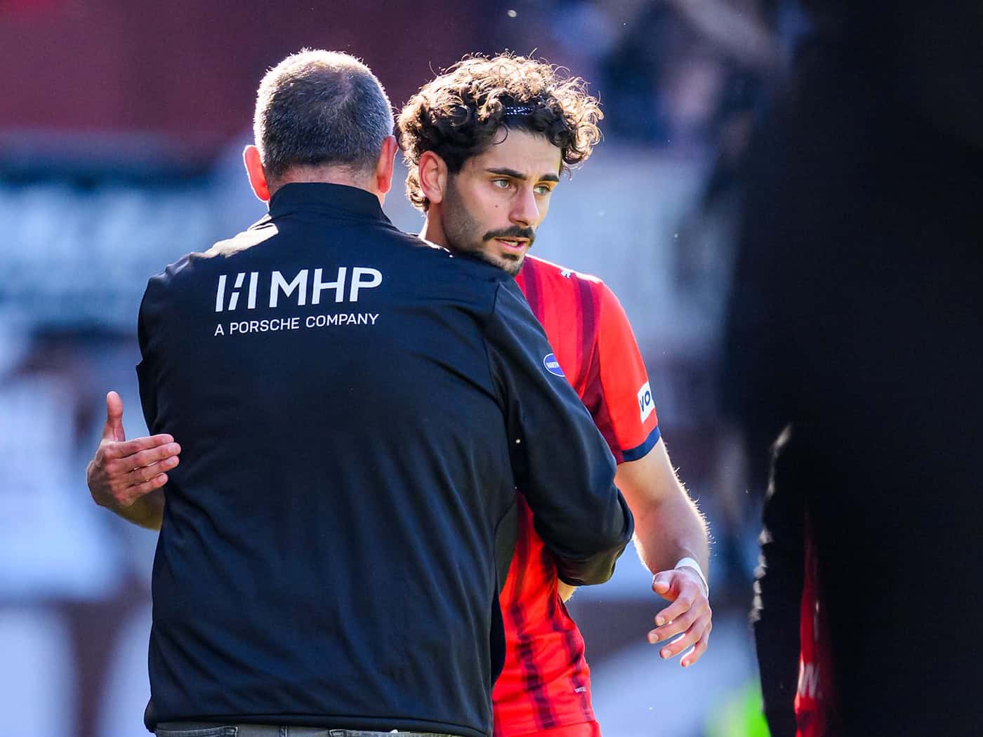 Früher bei Werder, jetzt in Heidenheim: Fußball-Profi Eren Dinkci. Seine Freundin ist an Leukämie erkrankt. / Foto: Tom Weller/dpa