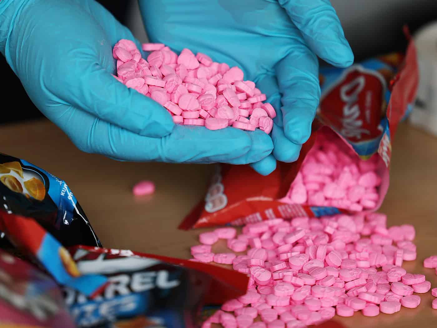 In Oberfranken sollen Drogen gezielt an Kinder und Jugendliche verkauft worden sein. / Foto: Oliver Berg/dpa