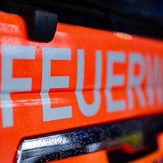 Die Brandursache ist derzeit unklar. (Symbolbild) / Foto: Marijan Murat/dpa