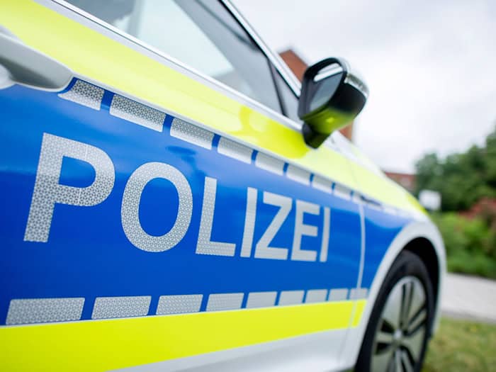 Nach einer erfundenen Sexualstraftat in Regensburg muss eine 22-Jährige nun eine Geldstrafe in Höhe von drei Monatsgehältern zahlen. (Symbolbild) / Foto: Hauke-Christian Dittrich/dpa