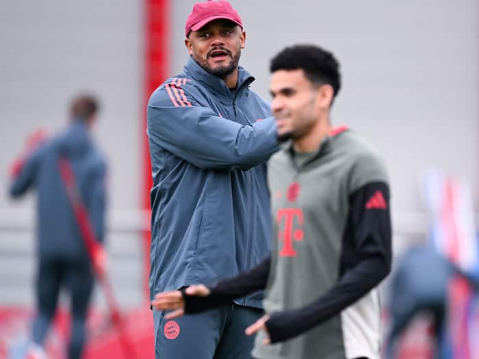 Bayern-Trainer Vincent Kompany (l). / Foto: Sven Hoppe/dpa