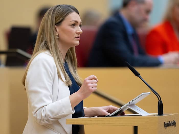 Bayerns Gesundheitsministerin Judith Gerlach (CSU) fordert Änderungen bei der Krankenkassen-Reform. (Archivbild) / Foto: Sven Hoppe/dpa