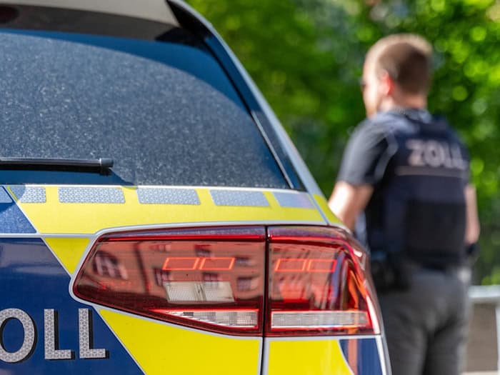 Mit Hunderten Einsatzkräften gab es eine Großrazzia von Polizei und Zoll. (Symbolbild) / Foto: Leonie Asendorpf/dpa