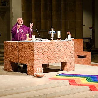 Marx im Jahr 2022 bei einem Queer-Gottesdienst in München (Archivbild) / Foto: Tobias Hase/dpa
