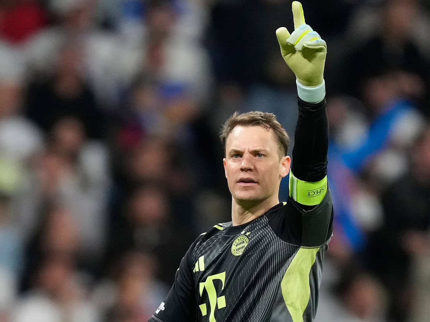 Die Zukunft von Manuel Neuer ist weiter ungeklärt. (Archivbild) / Foto: Jose Breton/AP/dpa