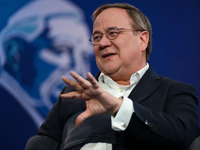 Armin Laschet kritisiert Trump beim Ludwig-Erhard-Gipfel. / Foto: Sven Hoppe/dpa