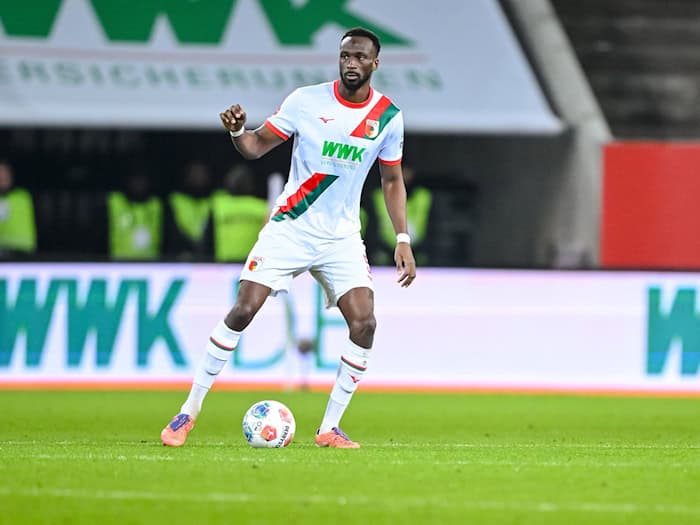 Chrislain Matsima steht dem FC Augsburg bald wieder zur Verfügung. (Archivbild) / Foto: Harry Langer/dpa