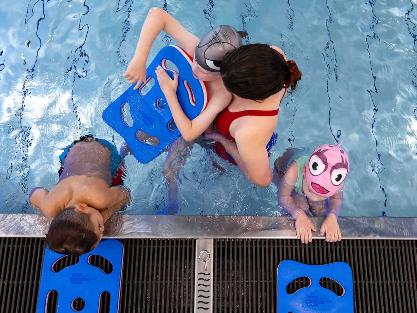 Für viele Anfängerschwimmkurse gibt es lange Wartelisten. (Symbolfoto)  / Foto: Sven Hoppe/dpa