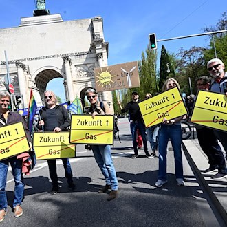 Ökostrom-Kundgebung in München / Foto: Felix Hörhager/dpa