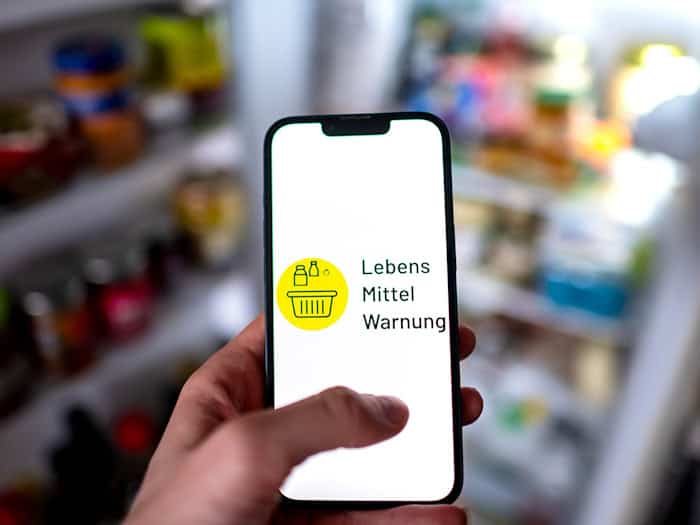 Der Kaufpreis wird bei Rückgabe im Markt erstattet. (Symbolbild) / Foto: Sina Schuldt/dpa