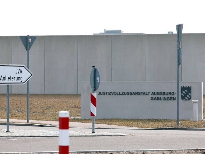 Gegen weitere Mitarbeiter des Augsburger Gefängnisses wurde Anklage erhoben. (Archivbild) / Foto: Karl-Josef Hildenbrand/dpa