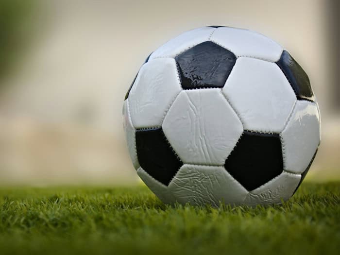 Bundesliga-Saisonende: Spannung bis zum Schluss. / Noa GENOUD auf unsplash.com