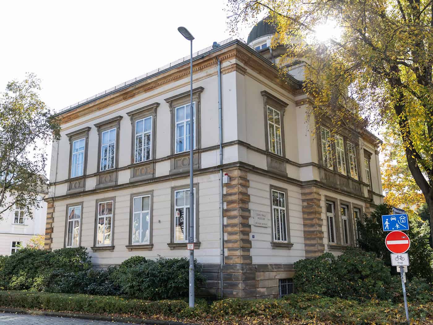 Ursprünglich war es der Plan, hier in Bayreuth ein NS-Dokuzentrum zu installieren. Daraus wird nun nichts. (Archivbild) / Foto: Daniel Karmann/dpa