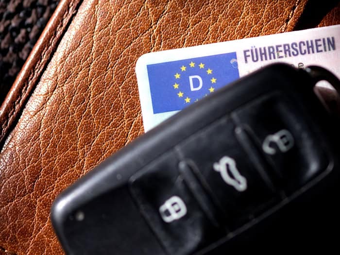 Die Polizei beschlagnahmt den Autoschlüssel des Mannes. (Symbolbild) / Foto: Sven Hoppe/dpa/dpa-tmn