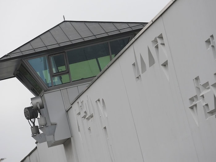 Prozess um Gewaltvorwürfe in Stadelheim beginnt / Foto: Andreas Gebert/dpa