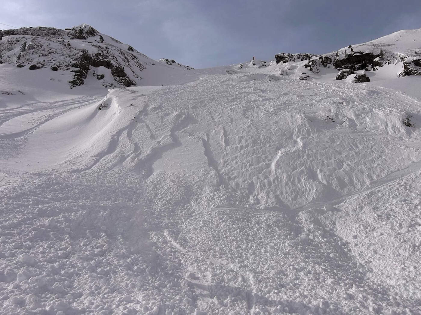 Bei einer Abfahrt nahe einer Staumauer kam ein Deutscher in Österreich ums Leben. (Symbolfoto) / Foto: Zoom.Tirol/APA/dpa