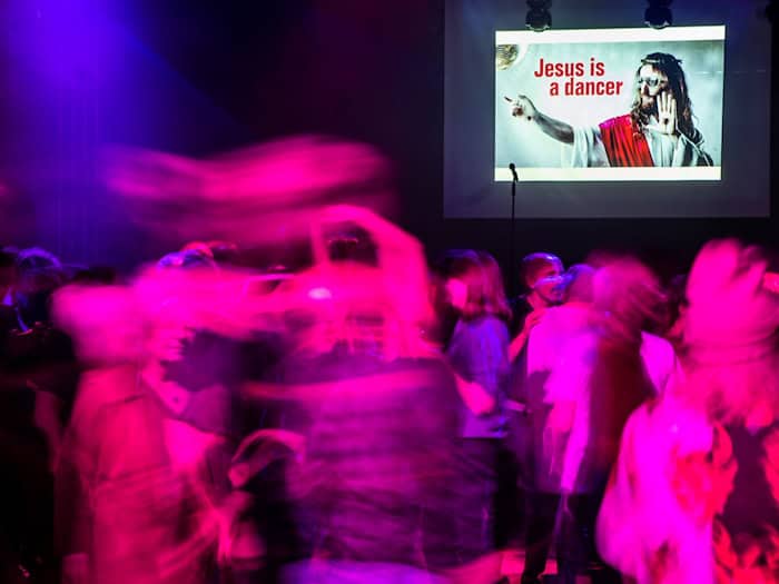 Wie 2023 in Stuttgart sind auch in diesem Jahr wieder Protest-Tanzevents geplant.(Symbolbild). / Foto: Christoph Schmidt/dpa