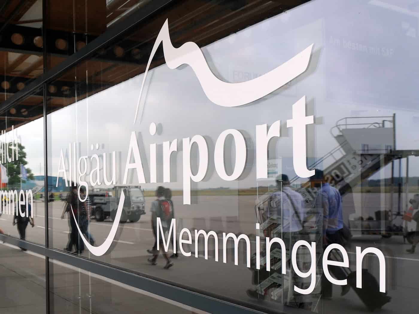 Am Flughafen Memmingen konnten mehrere Verstöße gegen die Schulpflicht festgestellt werden. (Symbolbild) / Foto: Andreas Gebert/dpa