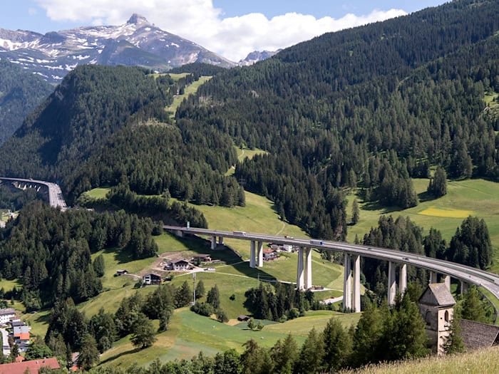 Anwohnerinnen und Anwohner planen eine Demonstration - auf der Brennerautobahn, die dafür gesperrt werden soll. (Archivbild) / Foto: Sven Hoppe/dpa