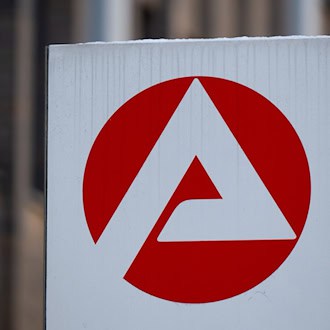 Statt einer kräftigen Frühjahrsbelebung weht nur ein laues Lüftchen auf dem bayerischen Arbeitsmarkt. (Archivbild) / Foto: Sven Hoppe/dpa