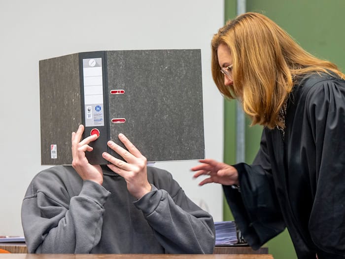 25-Jähriger gesteht Tötung seiner Stiefmutter