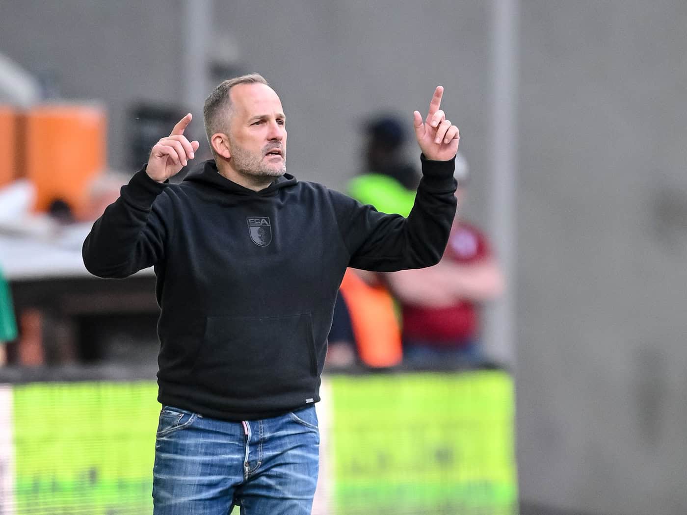 Bleibt Manuel Baum über den Sommer hinaus Augsburg-Trainer?  / Foto: Harry Langer/dpa
