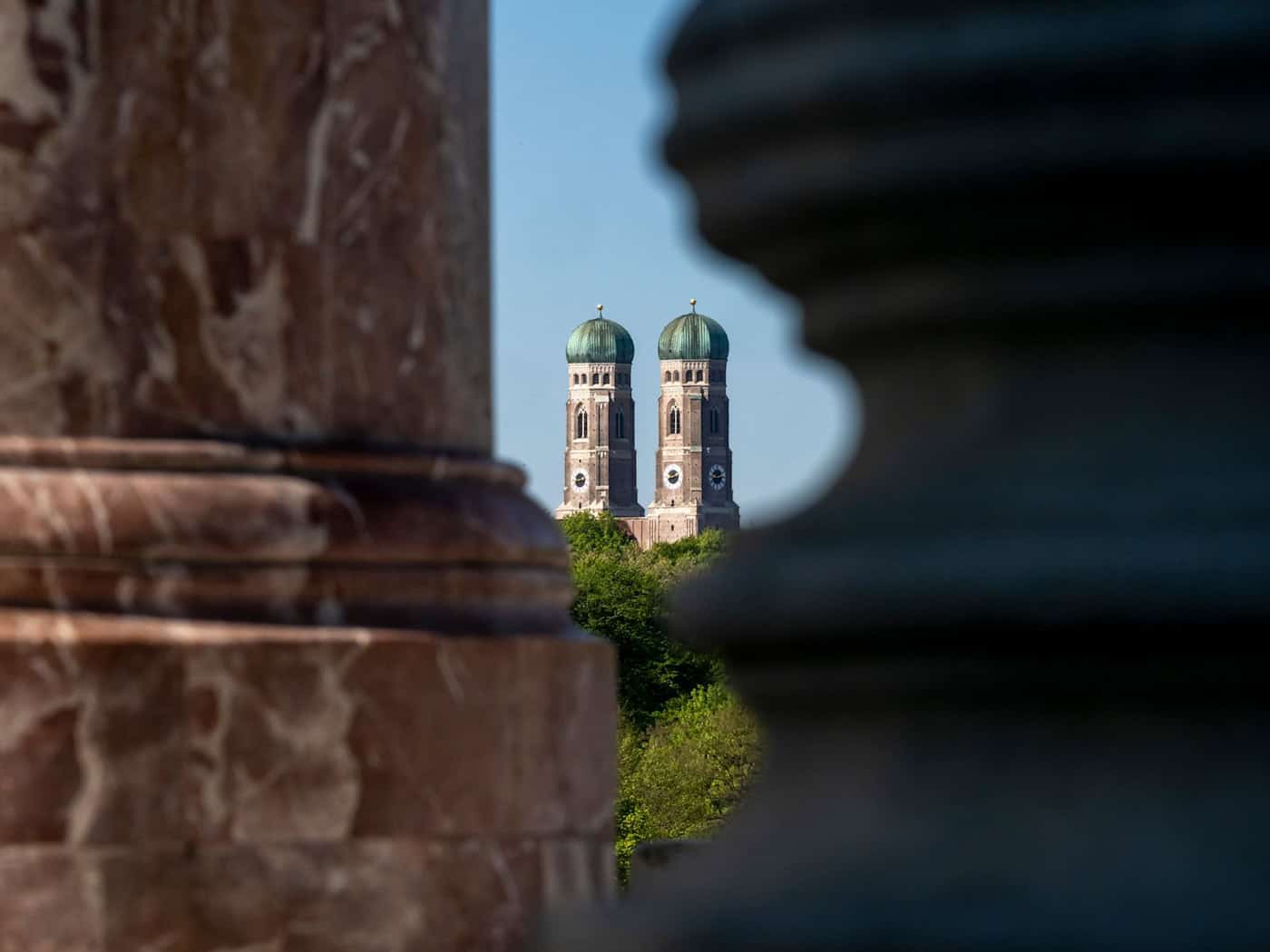Sonnig wird es am Maifeiertag nicht nur in der Landeshauptstadt, sondern in ganz Bayern.   / Foto: Peter Kneffel/dpa
