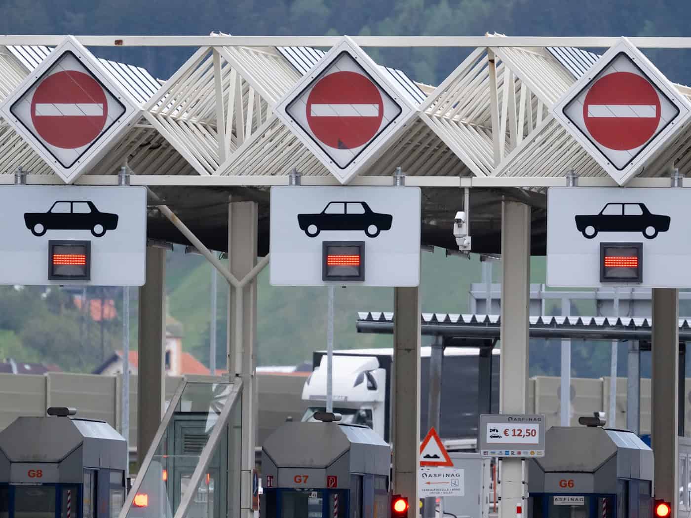Auch das Auswärtige Amt warnt nun vor den Verkehrsproblemen am 30. Mai rund um den Brenner. (Archivbild) / Foto: Sven Hoppe/dpa