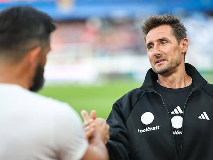 Darf einen neuen Spieler beim FCN begrüßen: Trainer Klose. (Archivbild) / Foto: Daniel Karmann/dpa