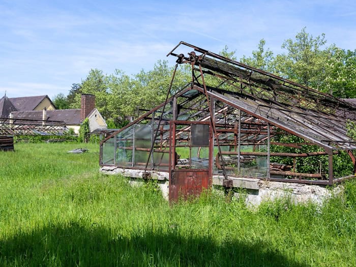 Der berüchtigte «Kräutergarten» auf dem Gelände des ehemaligen Konzentrationslagers Dachau soll zu einer Gedenkstätte werden. (Archivbild) / Foto: Stefan Puchner/dpa