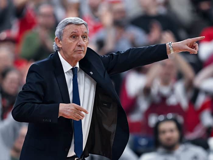 Svetislav Pesic geht in seine letzten Playoffs als Trainer. (Archivbild) / Foto: Sven Hoppe/dpa