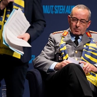 Der Generalinspekteur der Bundeswehr war zu Gast auf dem Katholikentag in Würzburg. / Foto: Sven Hoppe/dpa