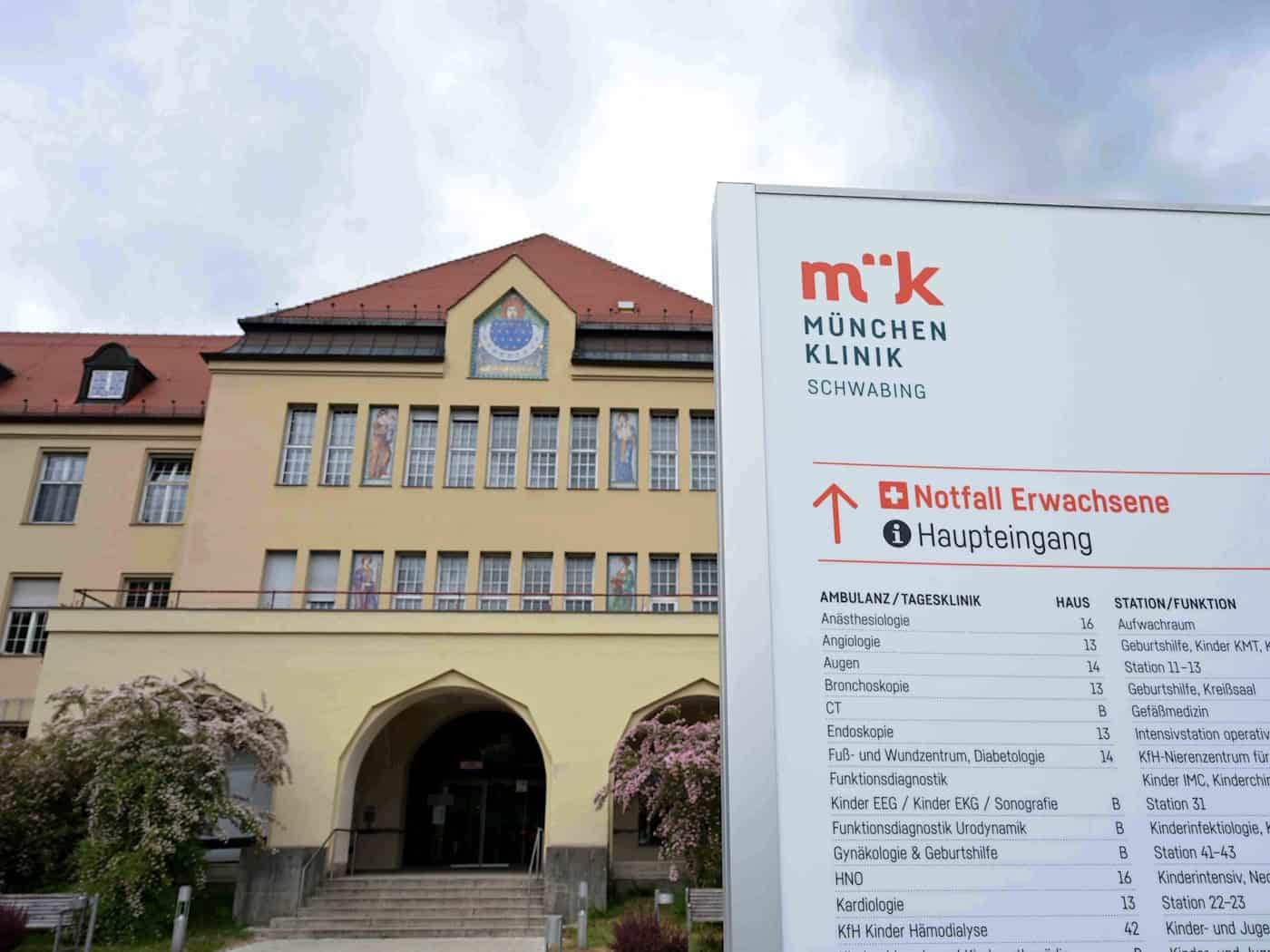 Die München Klinik ist als Behandlungszentrum für Kontaktpersonen aus Bayern zuständig. (Archivbild) / Foto: Malin Wunderlich/dpa