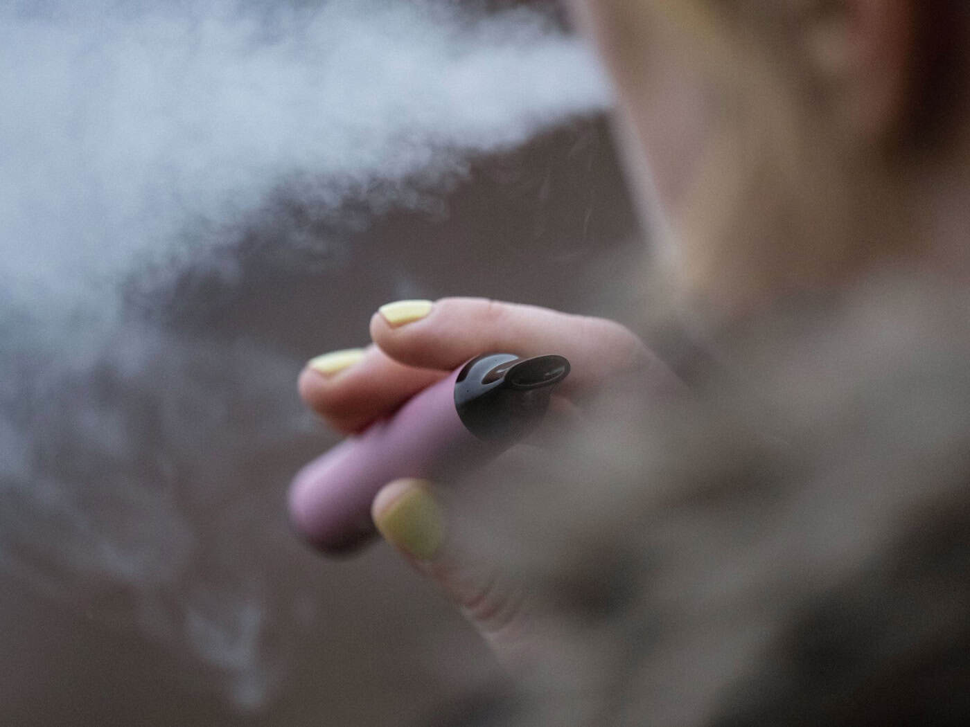 Nach wenigen Zügen habe der Jugendliche das Bewusstsein verloren. (Symbolbild) / Foto: Marijan Murat/dpa