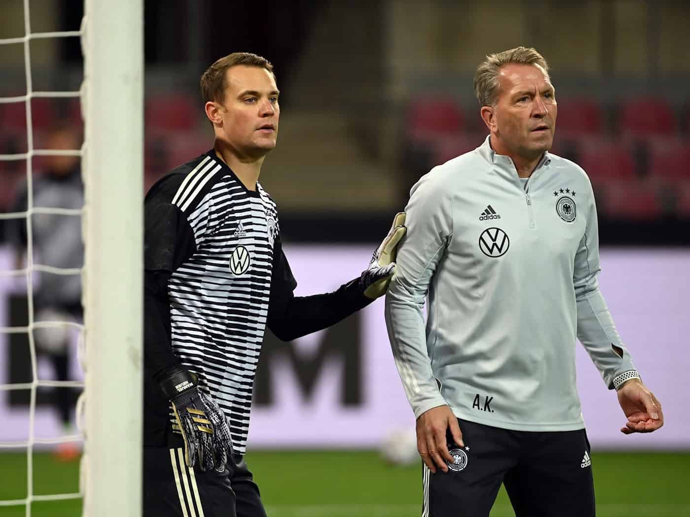 Manuel Neuer (l) und Andreas Köpke sind Vertraute. (Archivbild) / Foto: Federico Gambarini/dpa