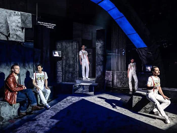 Vier Schauspieler spielen die Queen-Legende. / Foto: SANDRA THEN/Residenztheater/dpa