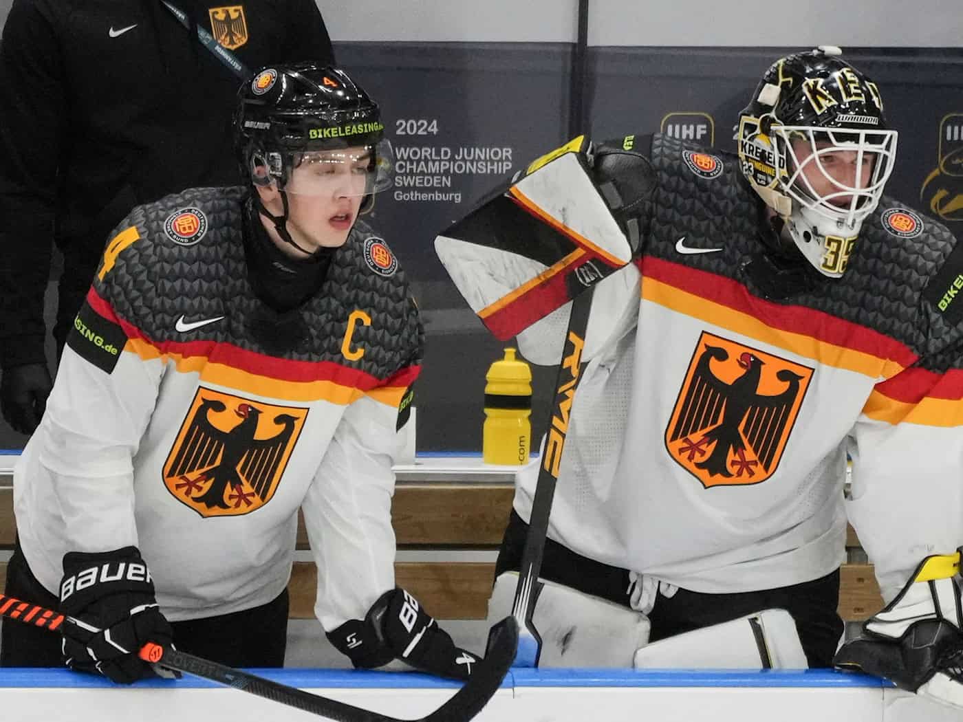  Phillip Sinn (l) macht den nächsten Karriereschritt. (Archivbild) / Foto: Christinne Muschi/The Canadian Press/AP/dpa