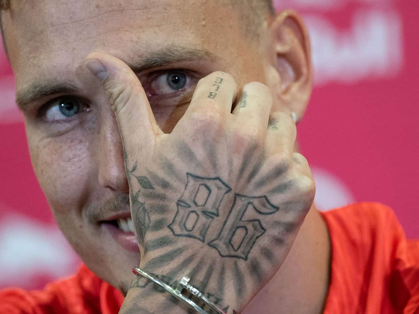 David Raum liebt Tattoos. (Archivbild) / Foto: Hendrik Schmidt/dpa