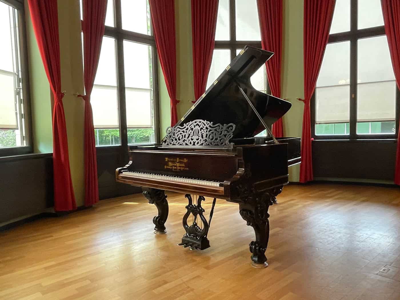 Soll klingen wie im Jahr 1876: Der historische Steinway-Flügel des Komponisten Richarrd Wagner. / Foto: Nationalarchiv der Richard-Wagner-Stiftung/dpa